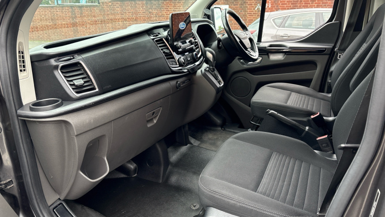 Ford Transit Custom 300 L2 Diesel Fwd 2.0 EcoBlue 170ps Low Roof Limited Van Auto